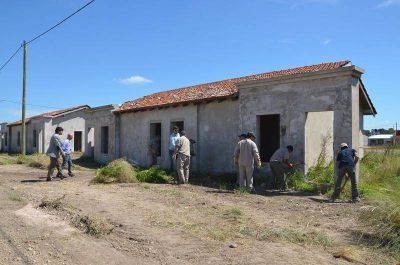 Se realiza la limpieza de terrenos en el barrio Pickelado