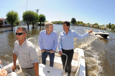 El ministro Frigerio recorri� las zonas inundadas de Villa Paranacito y prometi� ayuda de la Naci�n