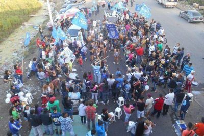 Organizaciones sociales marcharon por el Área Reconquista en J. L.Suárez