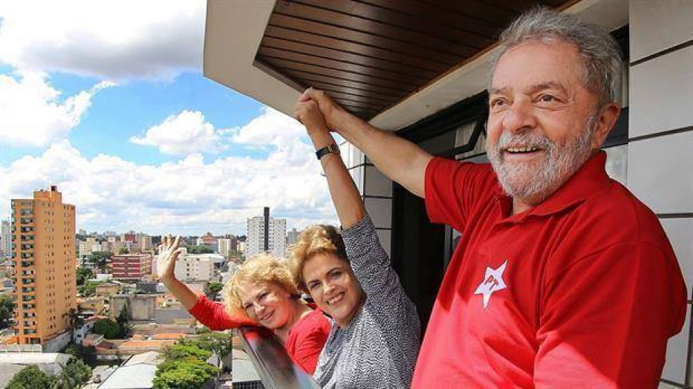 En medio del esc�ndalo Lula confirma que buscar� ser de nuevo presidente de Brasil