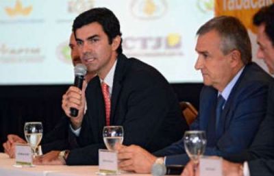 Urtubey cerr� el primer Foro Tabacalero y pidi� 