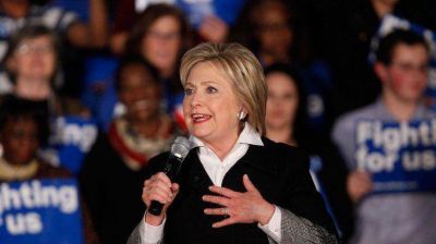 Hillary Clinton carg� contra Donald Trump: 