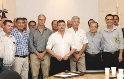Peppo visit� cooperativa santafesina para buscar inversiones
