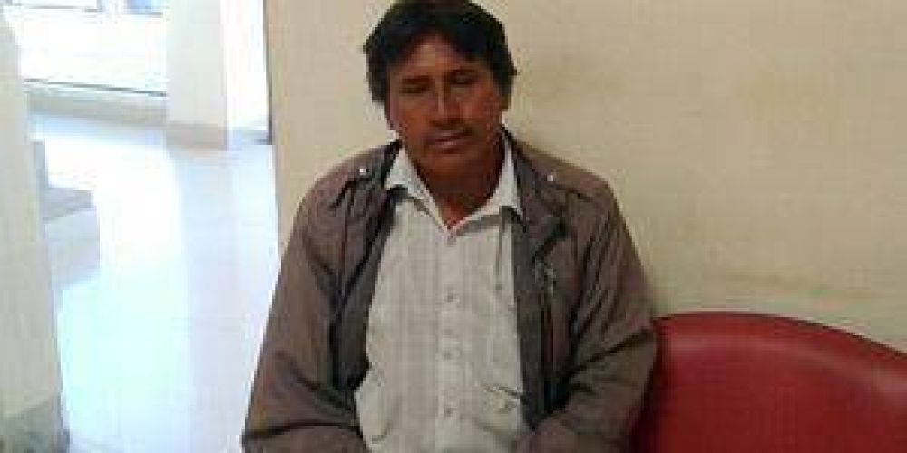 Denuncian que el intendente de Pozo de Maza est� usando dinero de sueldos para adquirir bienes personales