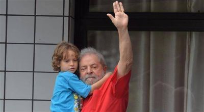 Bajo fuego, Dilma y Lula buscan un plan de acci�n para salvar al PT