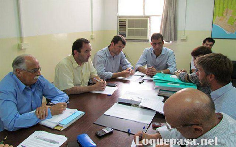 El gobierno dio marcha atr�s con el arancelamiento de los Polideportivos