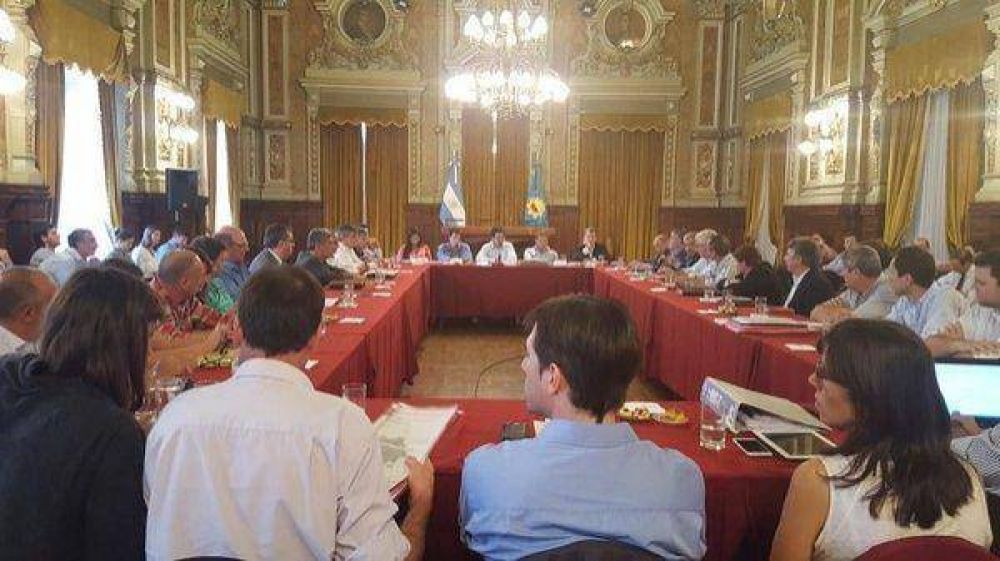 Intendentes de la Segunda y la Cuarta fueron recibidos por Cenz�n