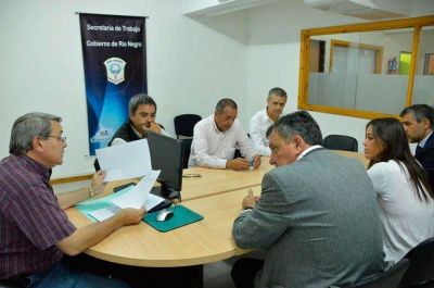 Arreglo con el SOYEM y el aumento tambi�n es para la planta pol�tica