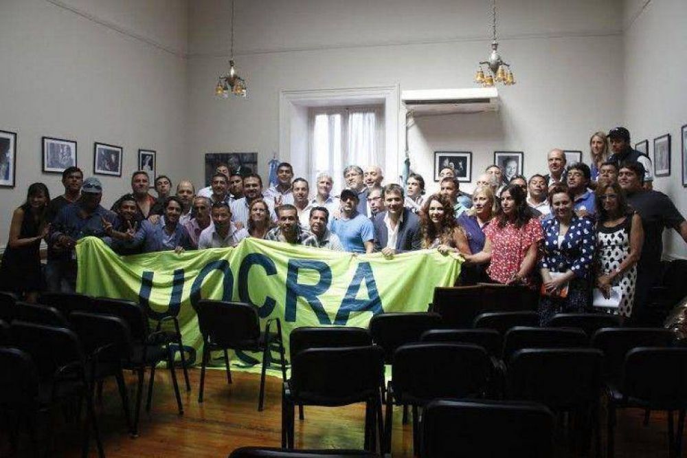 Diputados del FpV recibieron a trabajadores despedidos de la regi�n