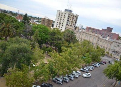 El Municipio dio el primer paso para la construcci�n del estacionamiento subterr�neo en la plaza Independencia