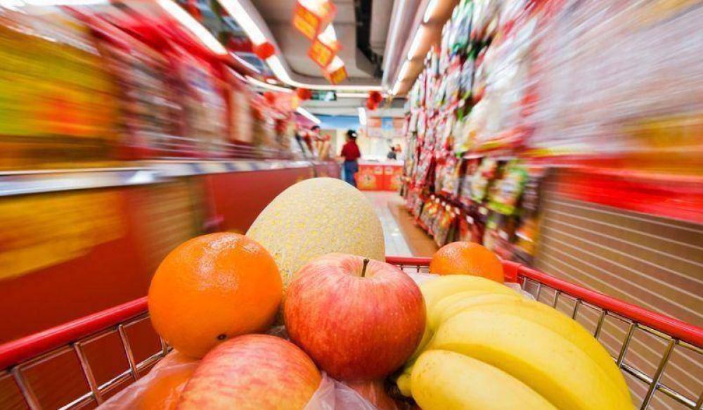 Ciudad: Una familia necesita $6000 solo para alimentarse