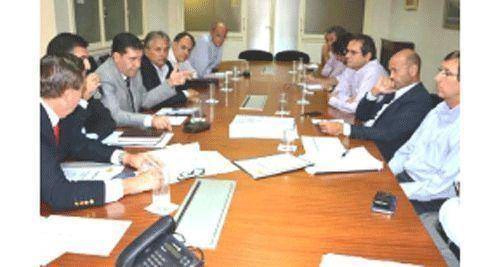 Sergio Casas pidi� a Naci�n reactivar la infraestructura vial