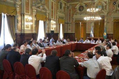 Olivera present� plan de Obras ante Provincia