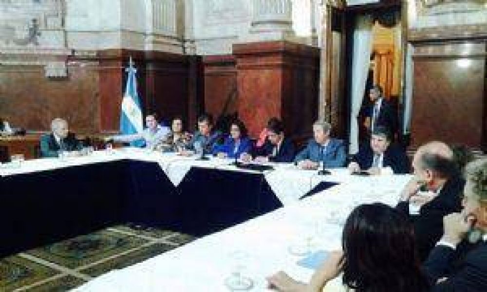 Corpacci acompa�� el acuerdo con los fondos buitres pero pidi� garant�as