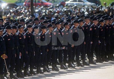 Senado: el mismo d�a ingresaron dos proyectos de reforma policial