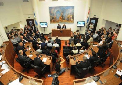 Apertura de sesiones: Corral hizo hincapi� en la relaci�n con Naci�n