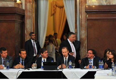 Bordet pidi� a los senadores nacionales que acompa�en el acuerdo con los fondos buitres