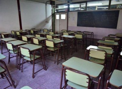 UNSL: un 90% de docentes se adhiri� al paro de ADU