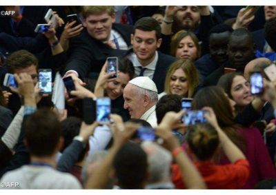�Nuestra fuerza como comunidad se basa en la compasi�n por los dem�s�, el Papa a la Harvard World Model United Nations