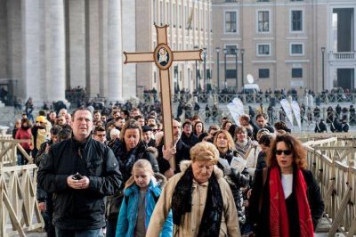 El A�o Santo lleva a m�s gente a confesarse en San Pedro