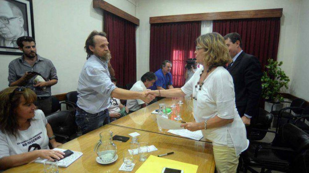 ATEN levant� el paro y los chicos hoy vuelven al aula