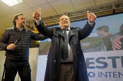 Arroyo: 100 d�as de esc�ndalos, falta de gesti�n e incertidumbre