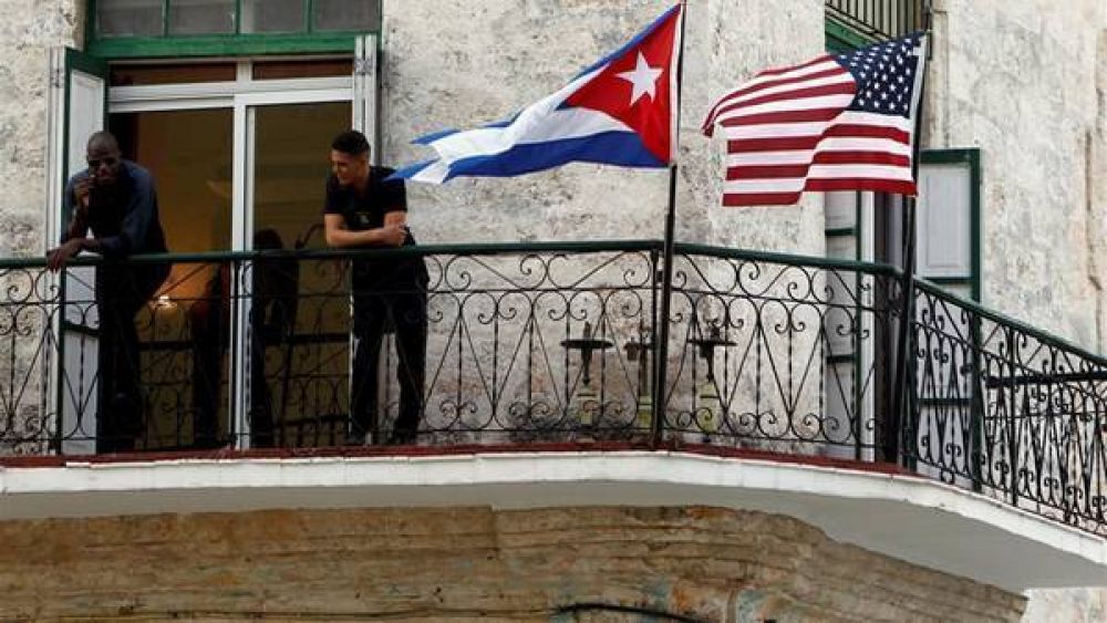 La poltica de Obama hacia la isla divide a los exiliados cubanos