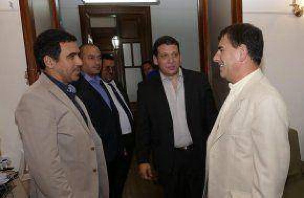 Bertellys se reuni con el presidente de Lotera para analizar el desarrollo del hipdromo local