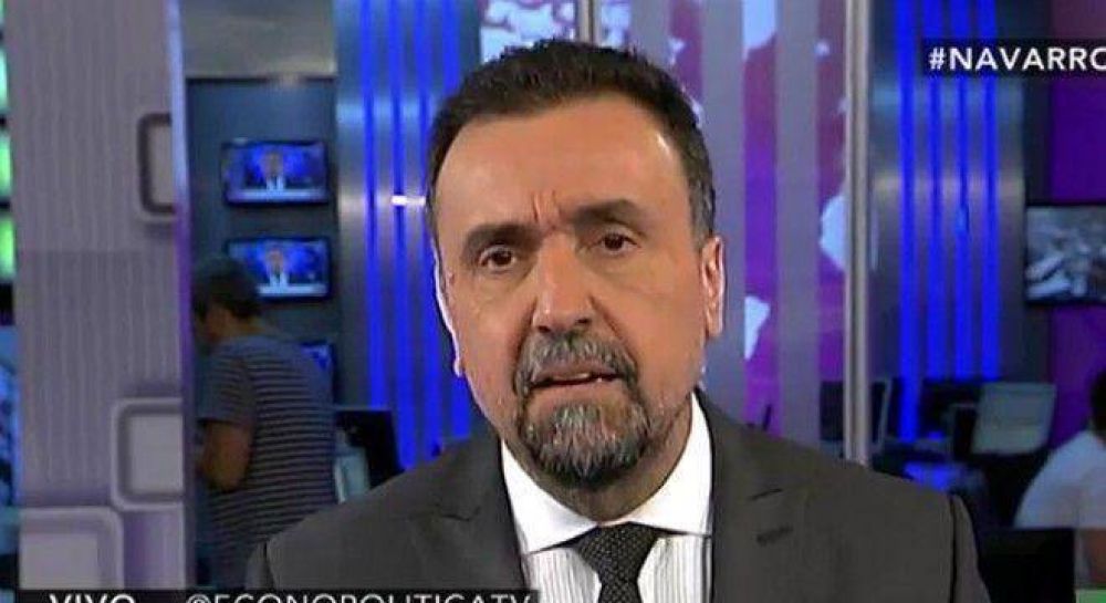 Navarro denunci� que el gobierno presion� para que levanten su programa sobre Nicky Caputo