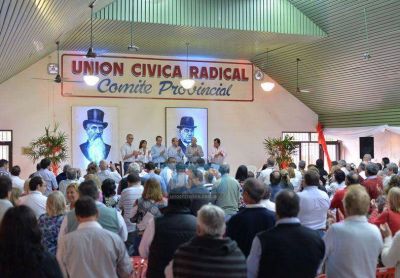Documento cr�tico de la UCR sobre la situaci�n de Cambiemos