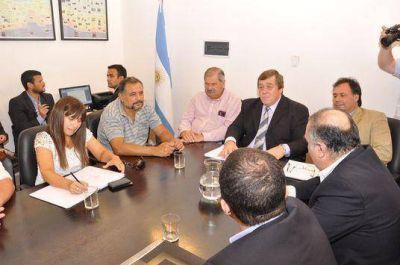 Este lunes los gremios estatales definen si aceptan la oferta salarial del Gobierno 