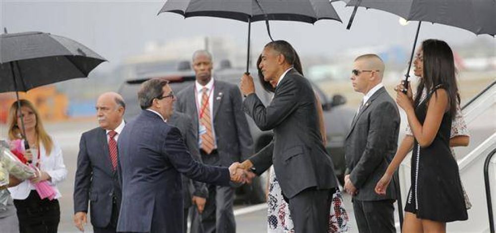 Obama hace historia en Cuba y pide un mayor acercamiento
