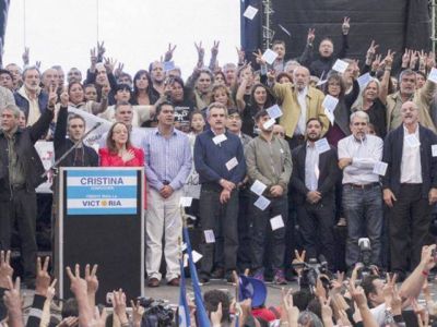 Multitudinario acto del FpV