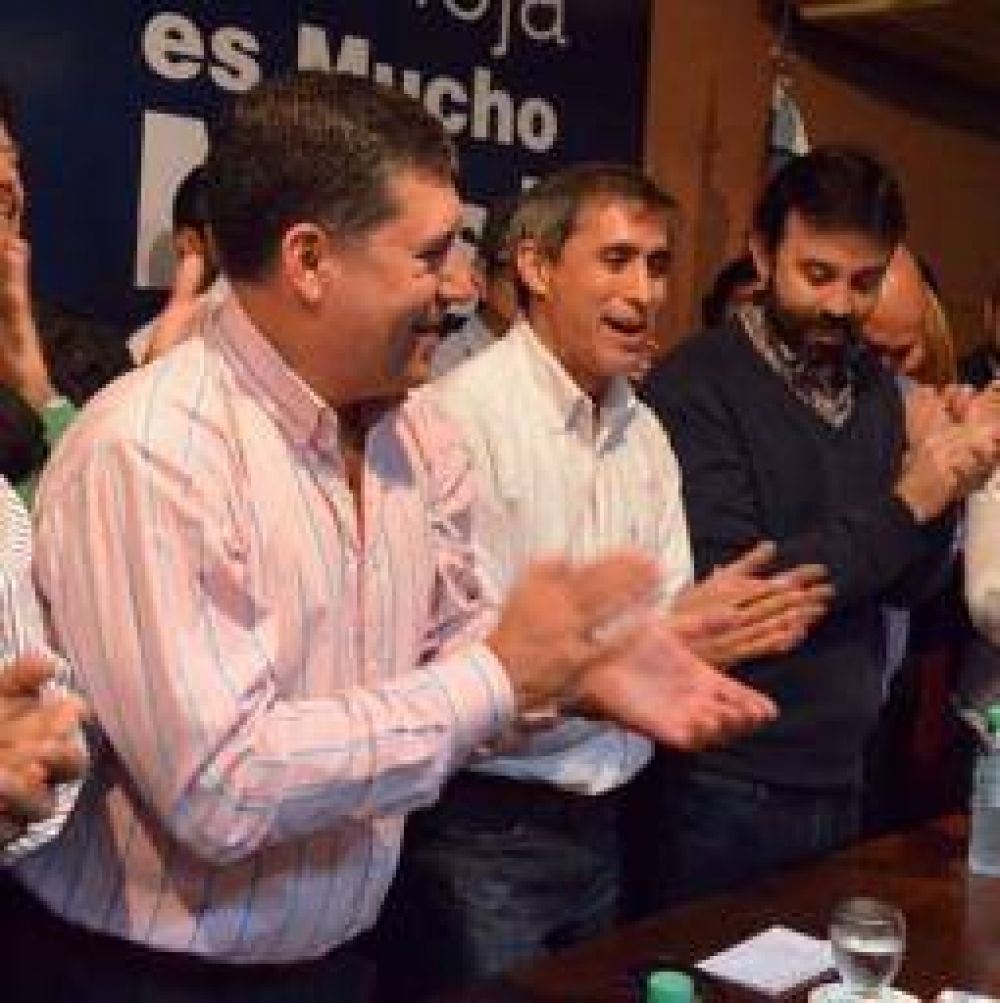 Paredes se asegur� los $1.000 de aumento para municipales