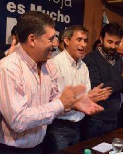 Paredes se asegur� los $1.000 de aumento para municipales