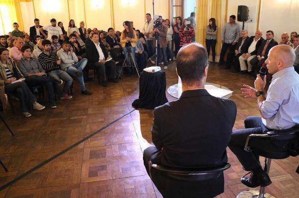 Nicol�s Ducot� realiz� un balance de sus 100 d�as de gesti�n en Pilar