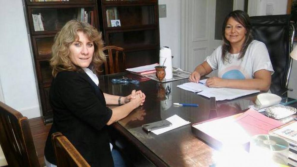 Lord�n se reuni�n con la Secretaria de Gobierno Viviana Rodr�guez