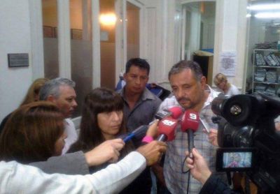 ATE y UPCN aceptaron la oferta salarial del gobierno aunque la calificaron como 