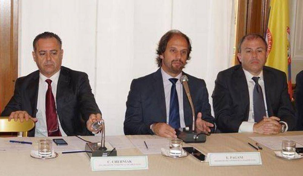 Pagani firm� acuerdos de trabajo con Italia