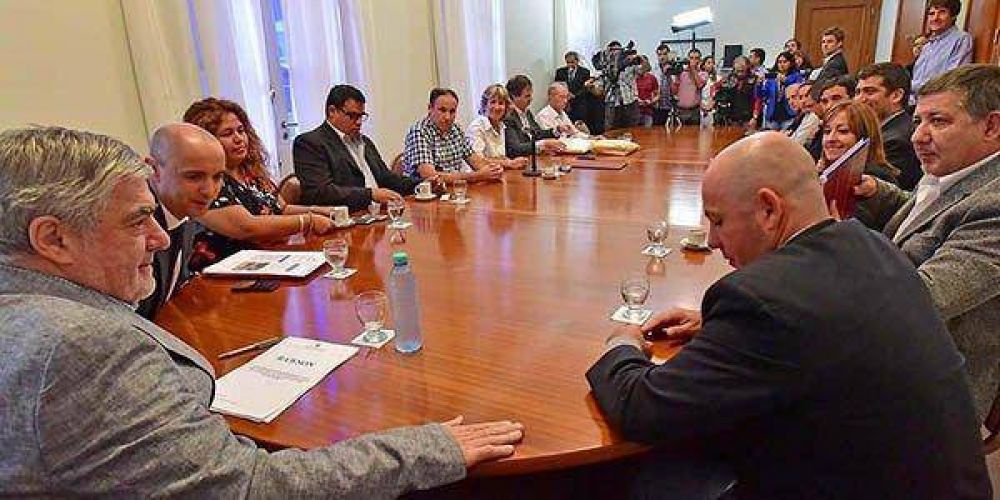 Chubut gestiona 800 viviendas de Naci�n
