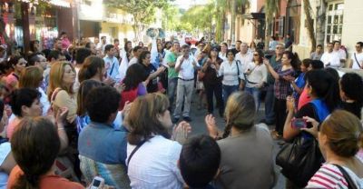 Cortocircuito entre gremios y Educaci�n por liquidaci�n a docentes