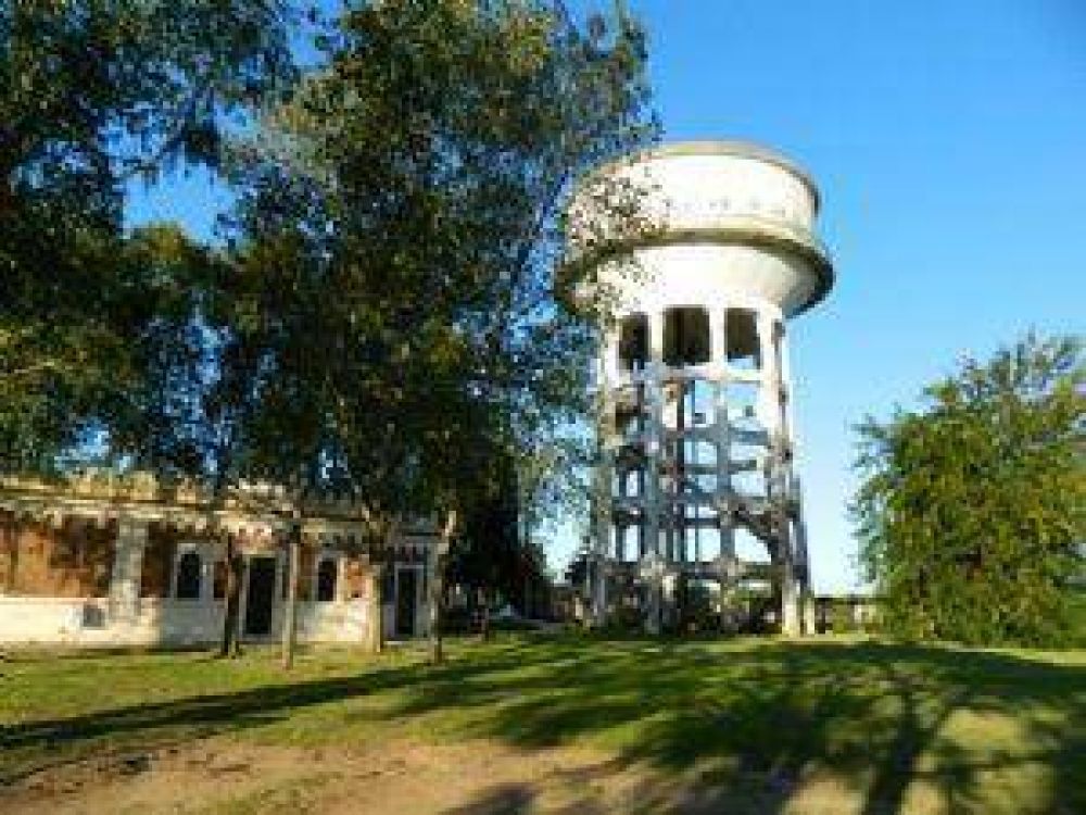 ABSA pide un 140% de aumento en el servicio de agua potable y cloacas
