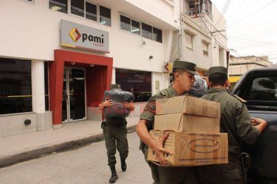 Gendarmer�a allan� la sede del PAMI y 16 farmacias en forma simult�nea