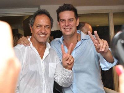 Atanasof: �Vidal acaba de tomar un cr�dito; y es raro que se lo den si la provincia est� quebrada�