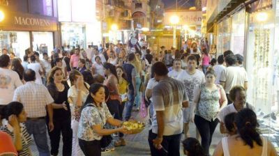 Los que trabajen el 24 de marzo deben percibir pago doble