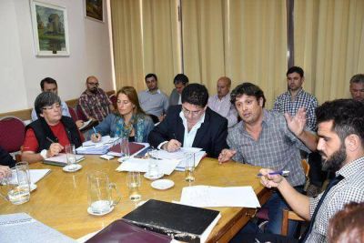 Crisis tambera: la Provincia propone construir plantas de envasado