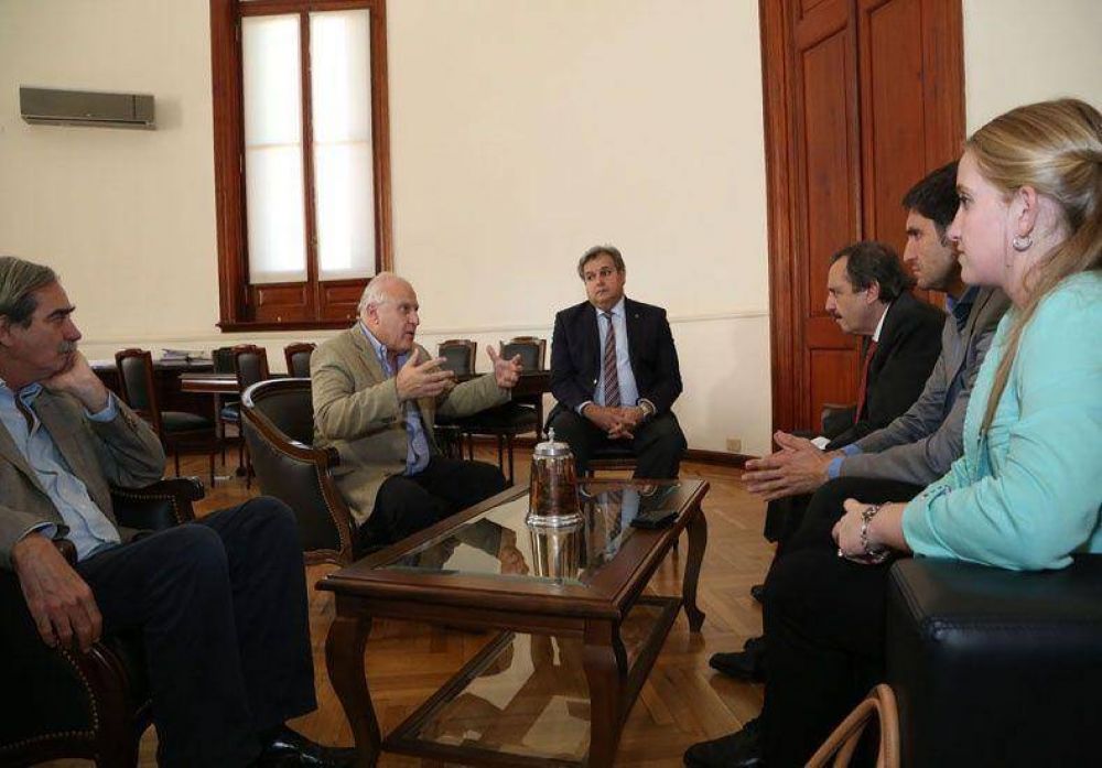 Lifschitz recibi� al diputado nacional Ricardo Alfons�n