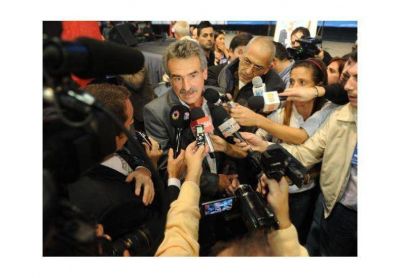Rossi carg� contra Perotti por haberse expresado a favor del acuerdo del gobierno con los fondos buitres