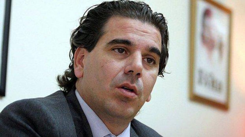 Ritondo oficializ� la reforma policial