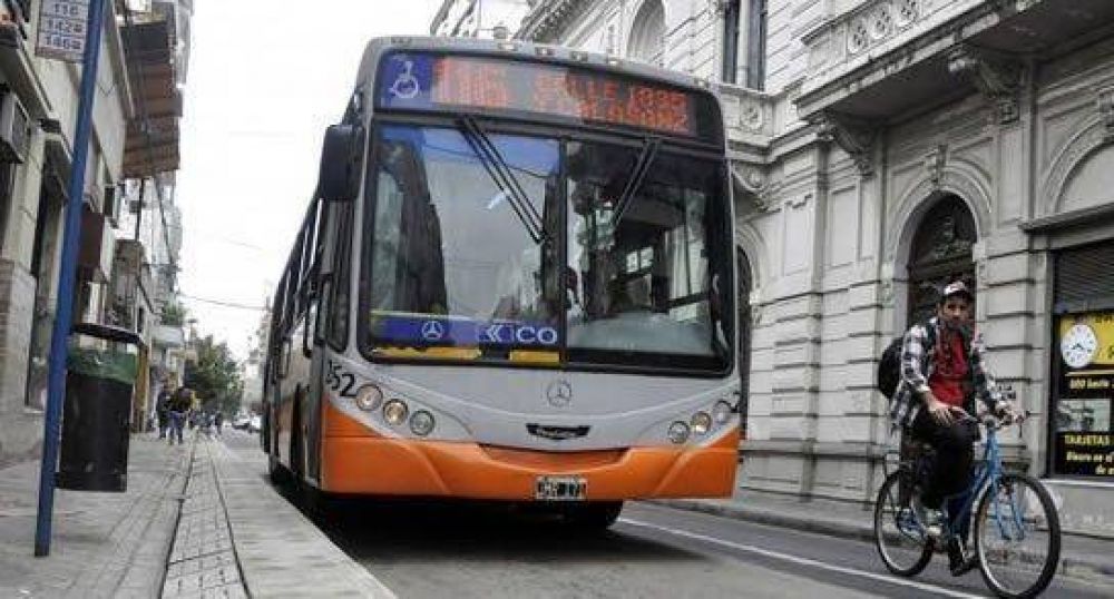 El 24 de marzo el servicio p�blico colectivos ser� gratuito